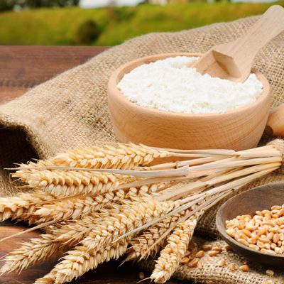 БРАШНО И ЗАХАР